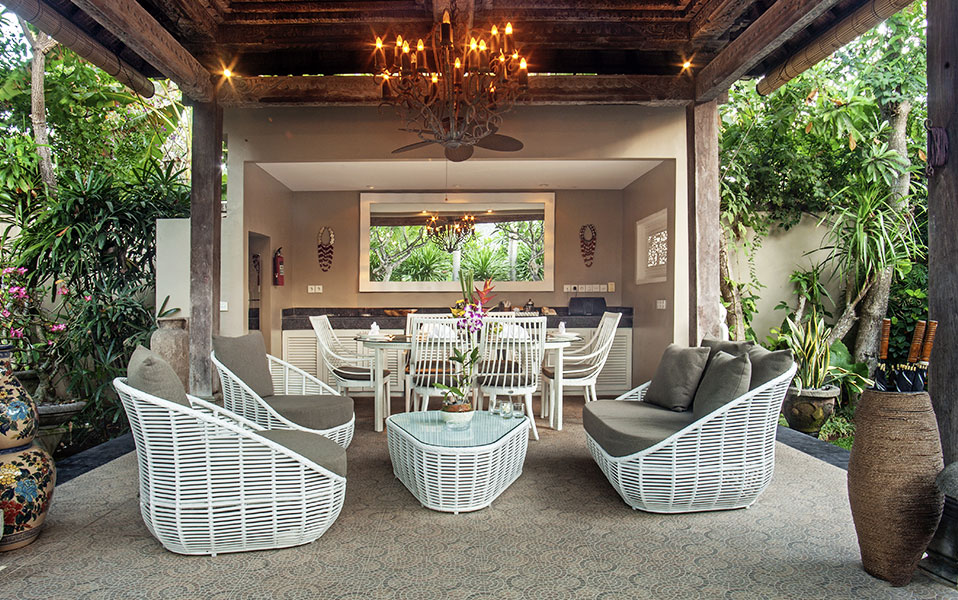 Villa Avalon Guest House - Living area